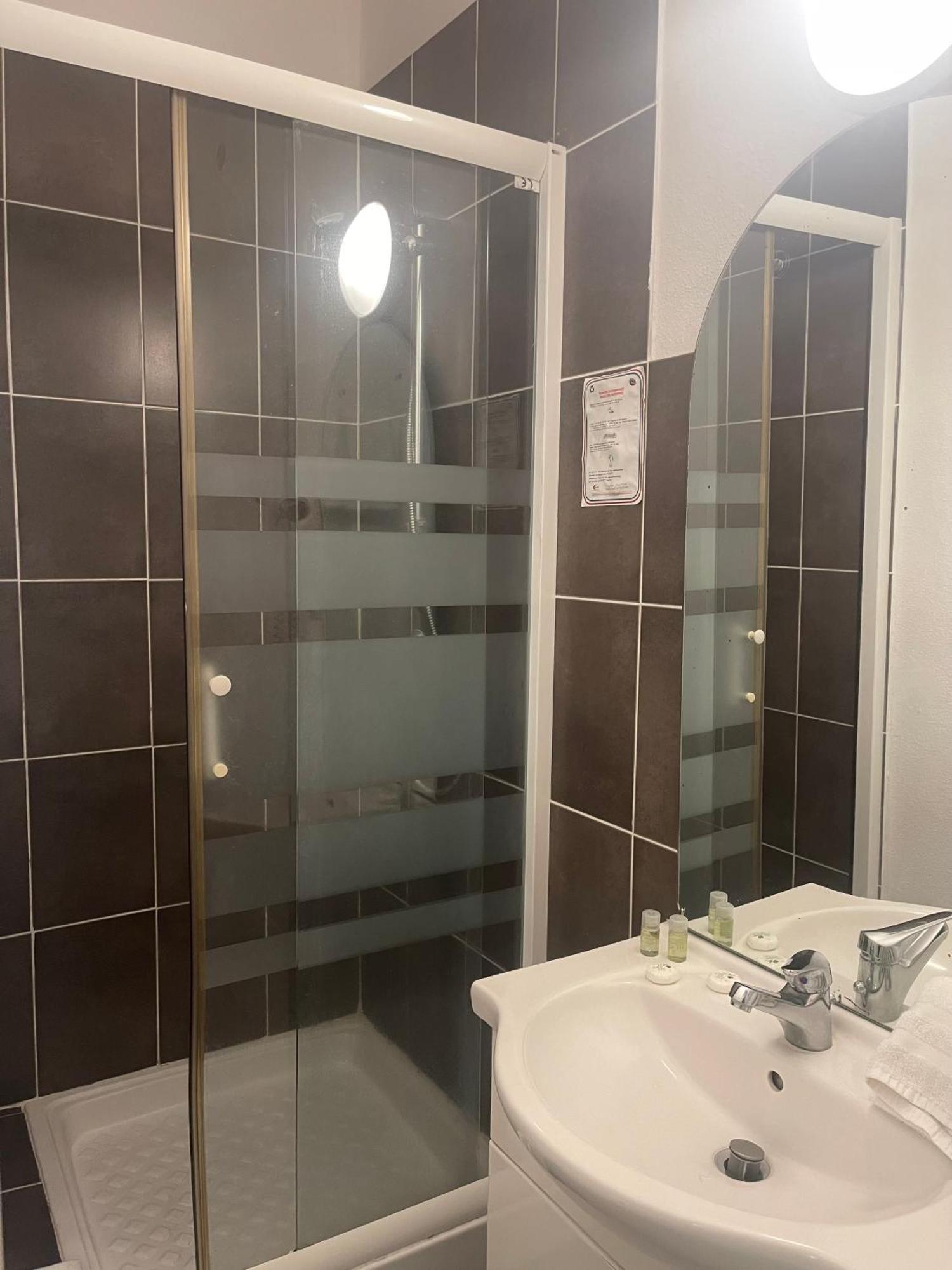 Hotel Alexander Perpignan Kültér fotó