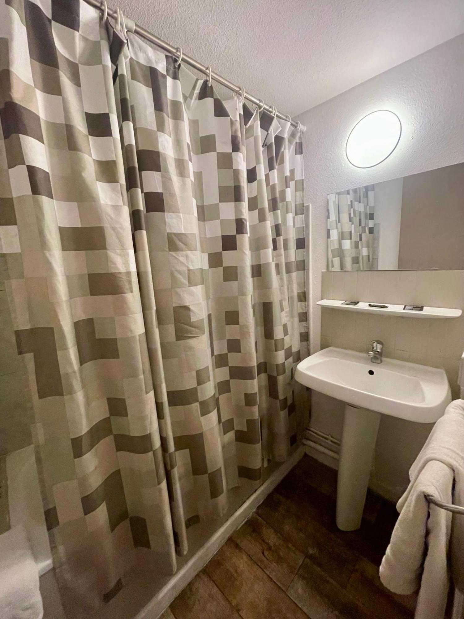 Hotel Alexander Perpignan Kültér fotó