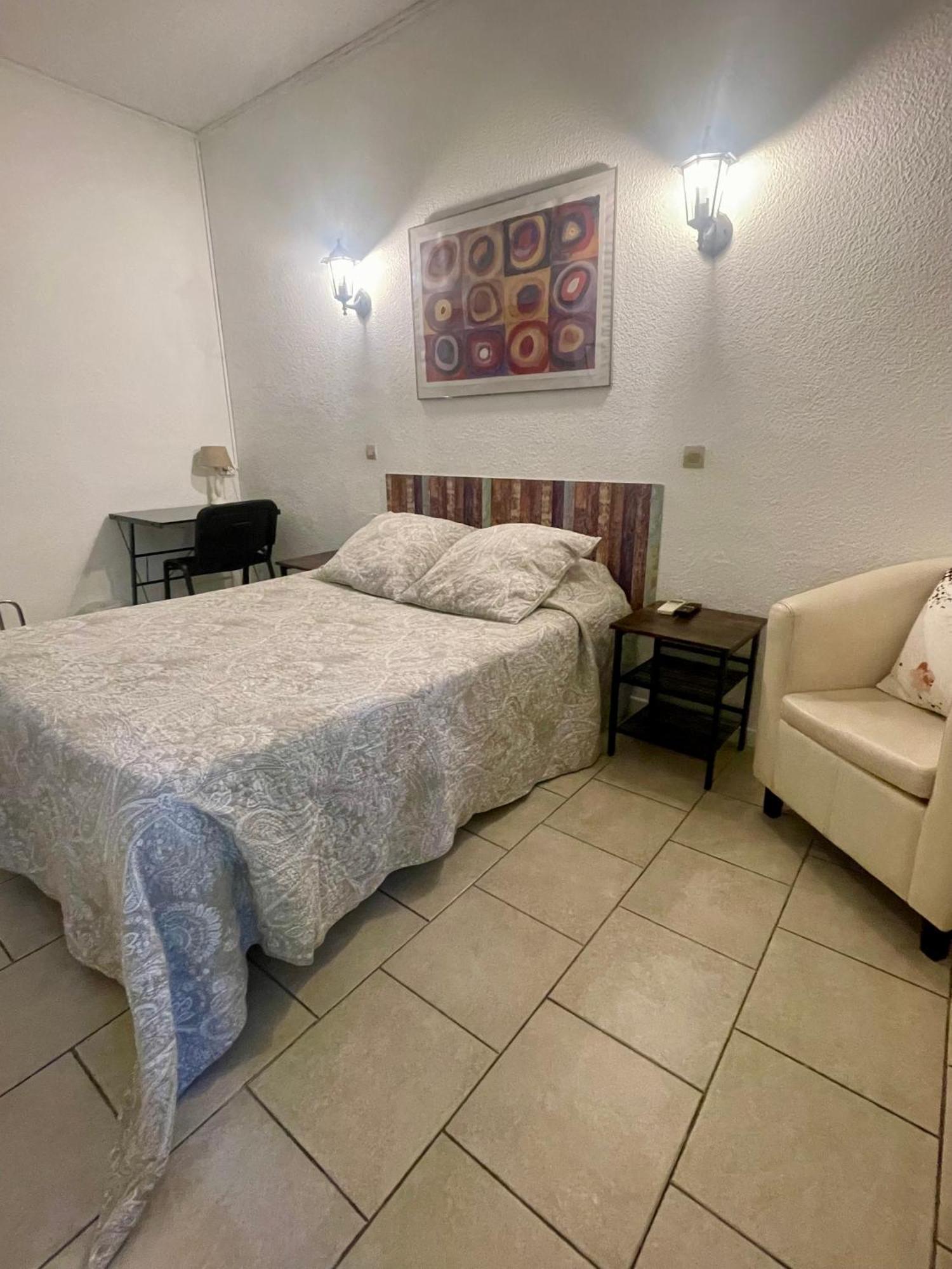 Hotel Alexander Perpignan Kültér fotó